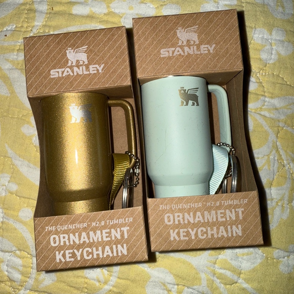 Stanley The Quencher H2.0 Tumbler 4 Keychains. The entire collection NIB - Picture 3 of 16